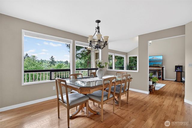 6162 144th Pl SE, Bellevue, WA 98006