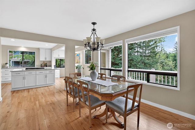 6162 144th Pl SE, Bellevue, WA 98006