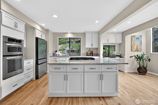 6162 144th Pl SE, Bellevue, WA 98006