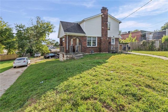 3713 Wood Avenue, Kansas City, KS 66102