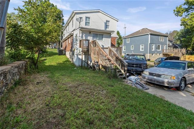 3713 Wood Avenue, Kansas City, KS 66102