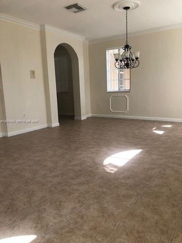 27424 SW 140th Avenue, Homestead, FL 33032