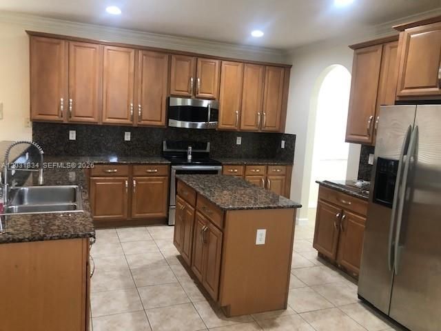 27424 SW 140th Avenue, Homestead, FL 33032