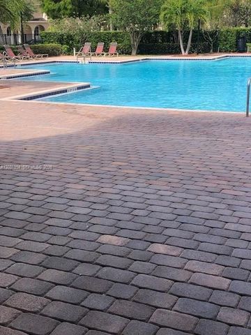 27424 SW 140th Avenue, Homestead, FL 33032