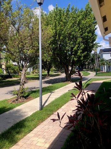 27424 SW 140th Avenue, Homestead, FL 33032