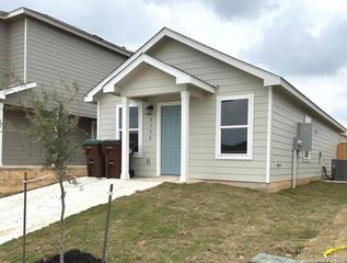 8132 Nube Medina, San Antonio, TX 78252