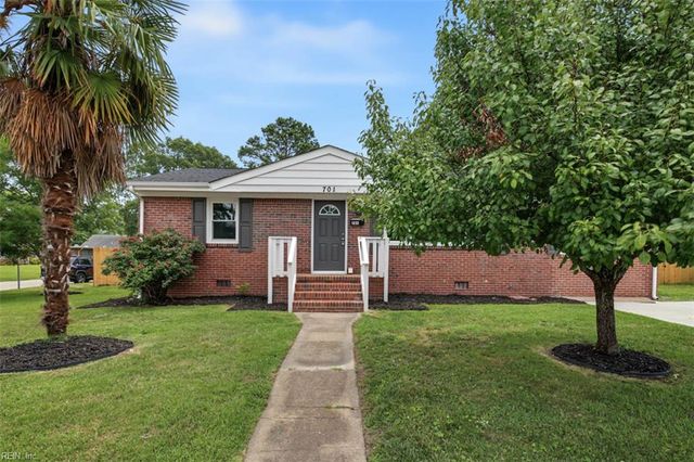 701 Sparrow RD, Chesapeake, VA 23325