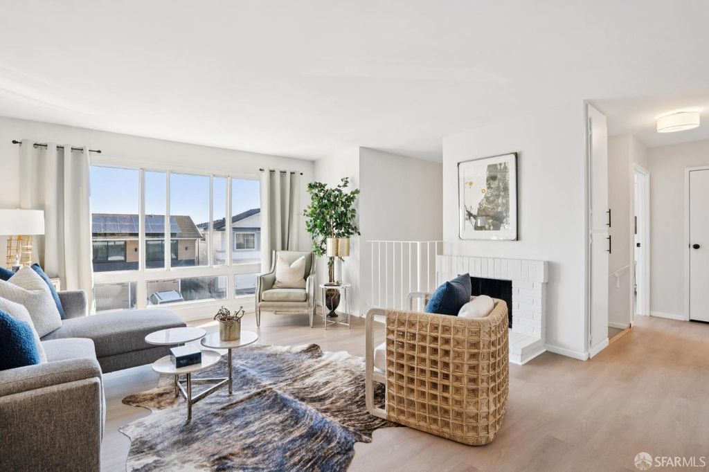 74 Penhurst Avenue, Daly City, CA 94015