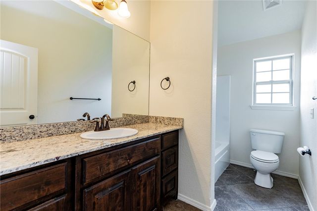 3003 SW Woodruff Avenue, Bentonville, AR 72712