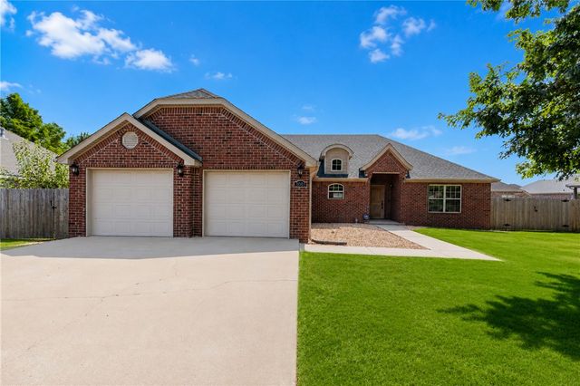 3003 SW Woodruff Avenue, Bentonville, AR 72712