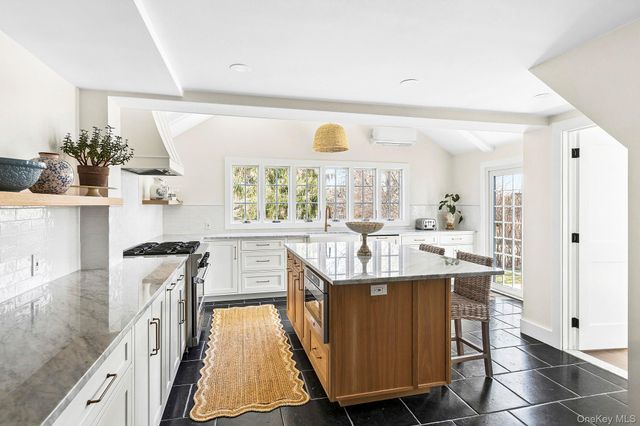 205 Fairview Avenue, Montauk, NY 11954