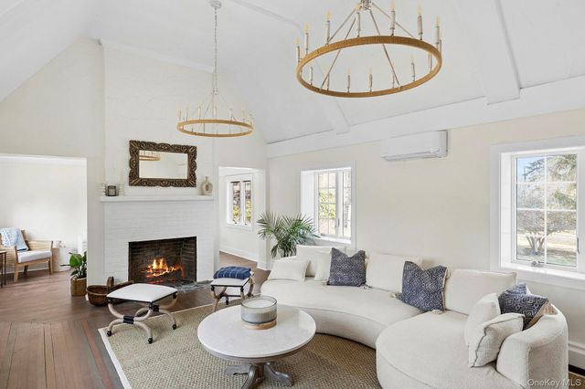 205 Fairview Avenue, Montauk, NY 11954