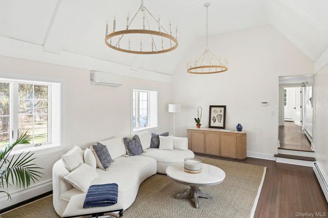 205 Fairview Avenue, Montauk, NY 11954