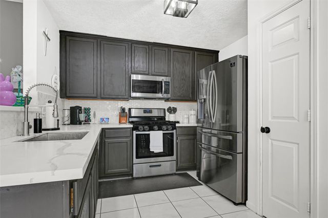 5007 Ridgeway Drive, Pasadena, TX 77504