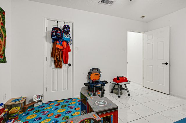 5007 Ridgeway Drive, Pasadena, TX 77504