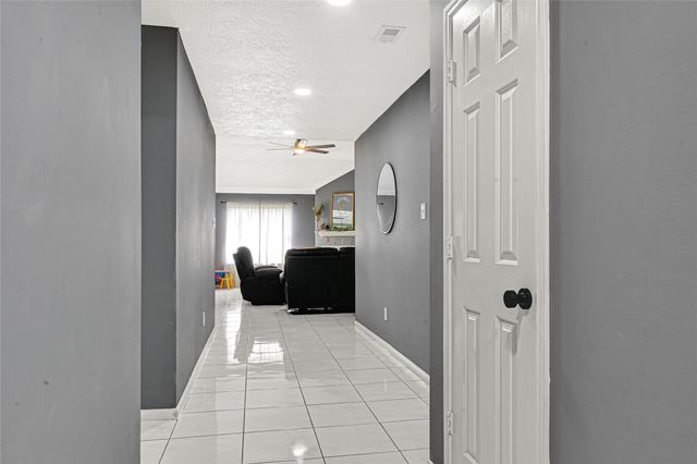 5007 Ridgeway Drive, Pasadena, TX 77504