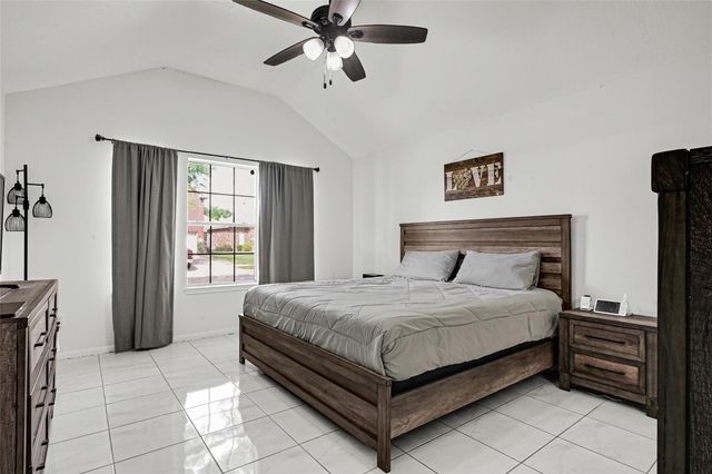 5007 Ridgeway Drive, Pasadena, TX 77504