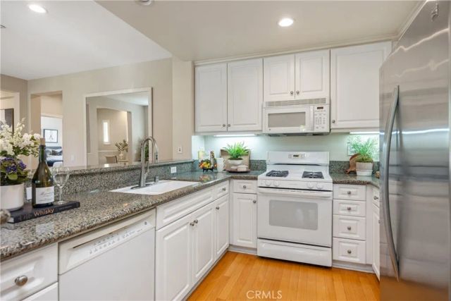 33 Flowerbud, Irvine, CA 92603
