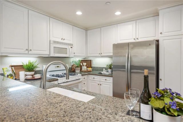 33 Flowerbud, Irvine, CA 92603
