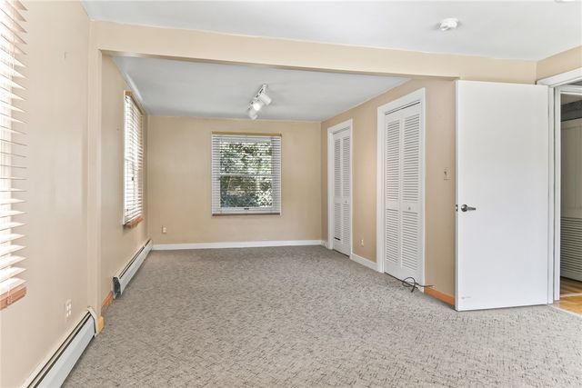 35 Lane E, Warwick, RI 02888
