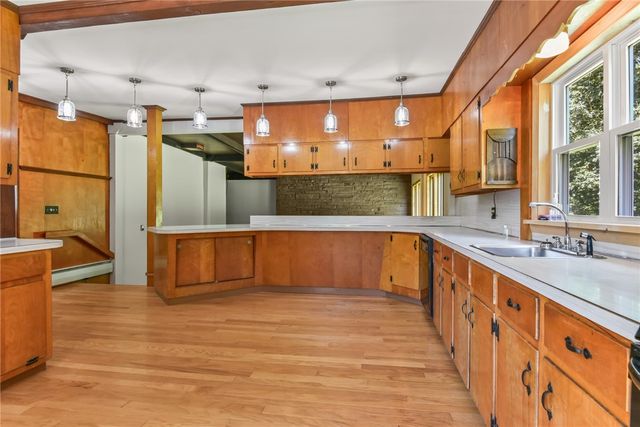 35 Lane E, Warwick, RI 02888