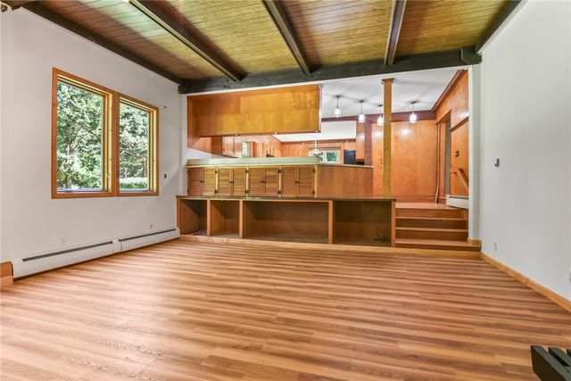 35 Lane E, Warwick, RI 02888