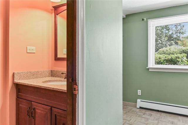 35 Lane E, Warwick, RI 02888
