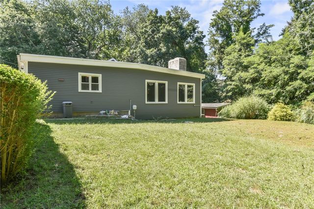 35 Lane E, Warwick, RI 02888