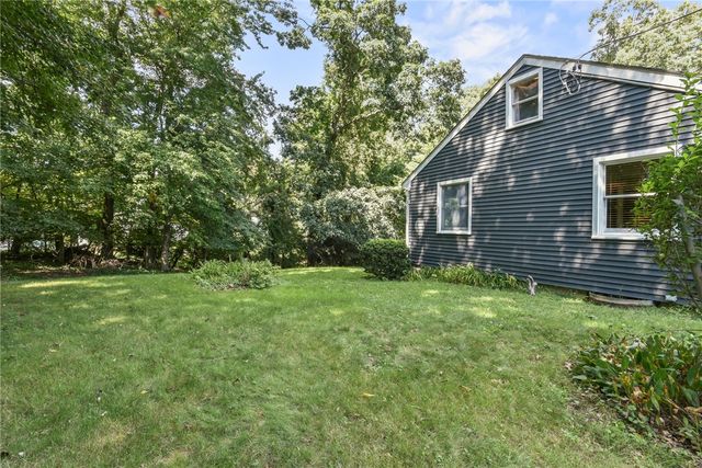 35 Lane E, Warwick, RI 02888