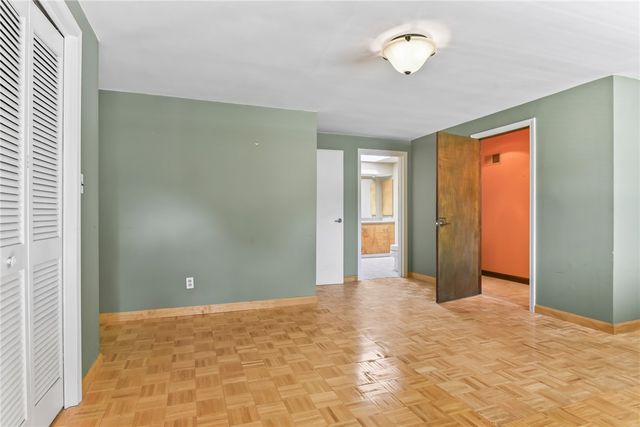 35 Lane E, Warwick, RI 02888