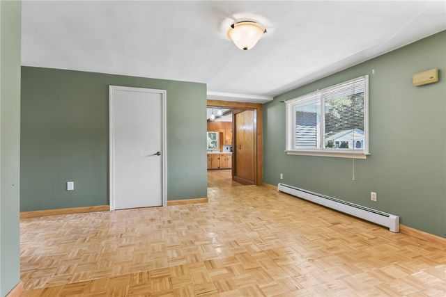 35 Lane E, Warwick, RI 02888