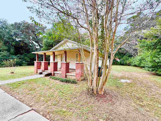 1829 Bainbridge Ave, Pensacola, FL 32507
