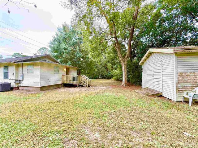 1829 Bainbridge Ave, Pensacola, FL 32507