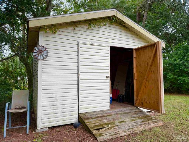 1829 Bainbridge Ave, Pensacola, FL 32507