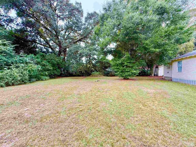 1829 Bainbridge Ave, Pensacola, FL 32507