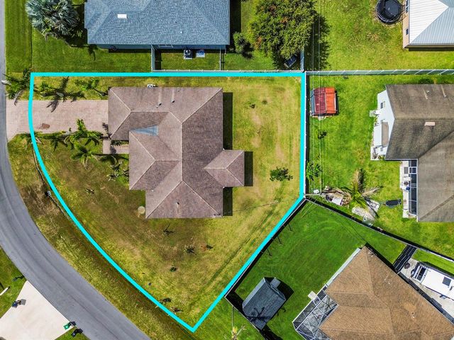 2194 SW SALMON Road, Port St. Lucie, FL 34953