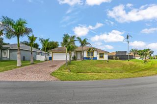 2194 SW SALMON Road, Port St. Lucie, FL 34953