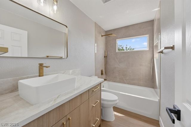 32 Mallory Street, Henderson, NV 89015