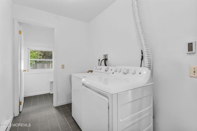 106 Pineway Drive, Forked River, NJ 08731