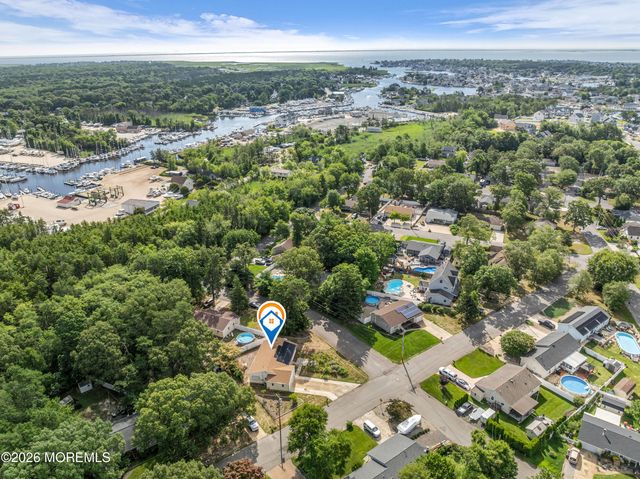 106 Pineway Drive, Forked River, NJ 08731