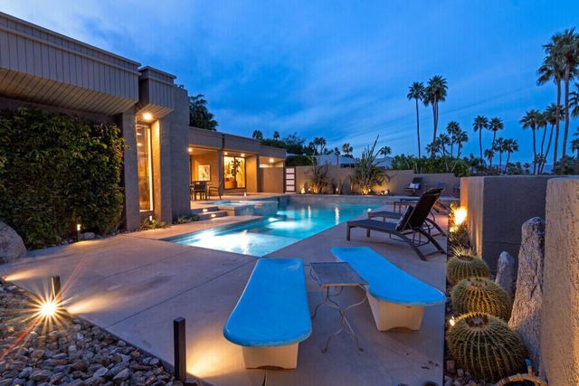 2313 N Janis Drive, Palm Springs, CA 92262