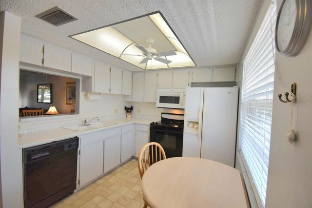 936 VIRGINIA STREET 206, Dunedin, FL 34698