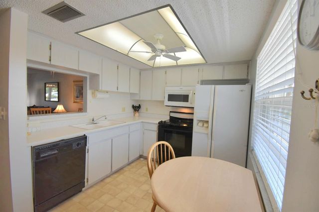 936 VIRGINIA STREET 206, Dunedin, FL 34698