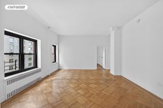 57 W 58th St Apt 7A, New York City, NY 10019