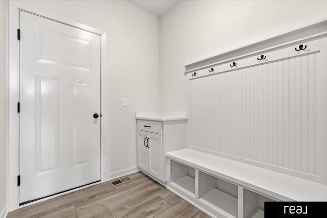 12103 S 44 Street, Bellevue, NE 68123