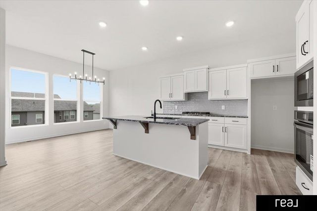 12103 S 44 Street, Bellevue, NE 68123