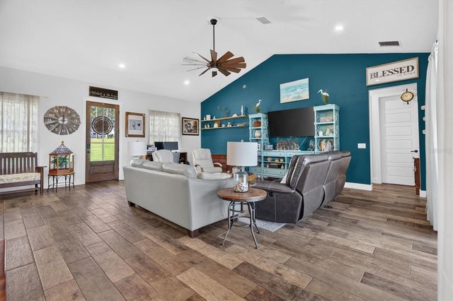 10412 WOODLAND HILLS COURT, Howey In The Hills, FL 34737