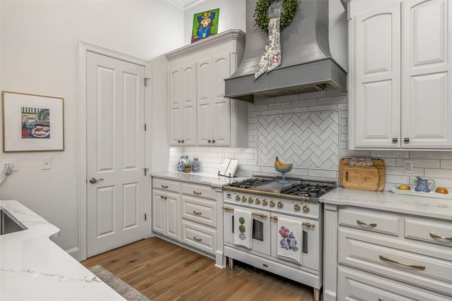 120 Carondelet Court, Bossier City, LA 71111