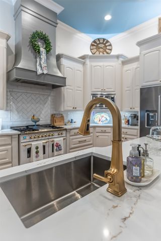 120 Carondelet Court, Bossier City, LA 71111