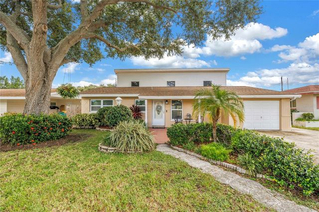 7999 RIDGE ROAD, Seminole, FL 33772